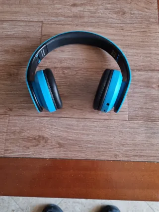 Cascos Inalámbricos Bluetooth Avenzo Azules