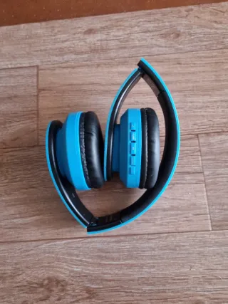 Cascos Inalámbricos Bluetooth Avenzo Azules