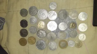 29 monedas variadas