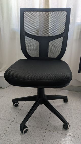 Silla ergonómica de oficina negra