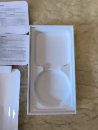 Caja vacía iPhone 15