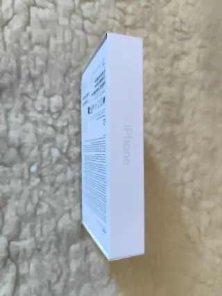 Caja vacía iPhone 15