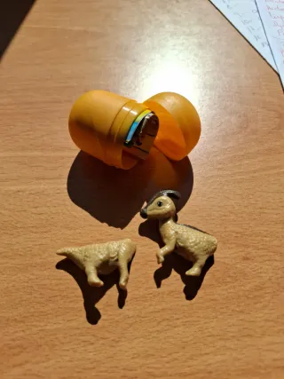 Dinosaurio Natoons Kinder Sorpresa