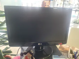 Ordenador de mesa Lenovo Negro