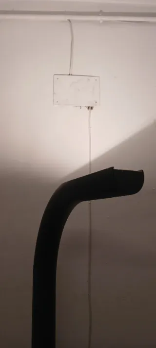 Lámpara de pie negra con luz regulable - 182cm