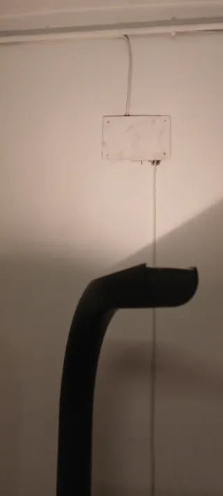 Lámpara de pie negra con luz regulable - 182cm