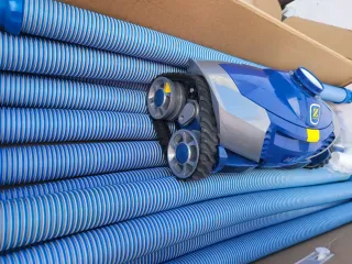 Robot Limpiafondos Zodiac MX8 + Mangueras y acce