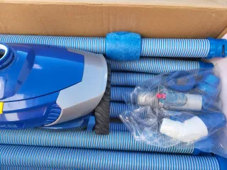 Robot Limpiafondos Zodiac MX8 + Mangueras y acce