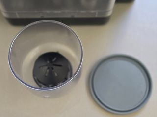 Cafetera DeLonghi Rivelia Negra