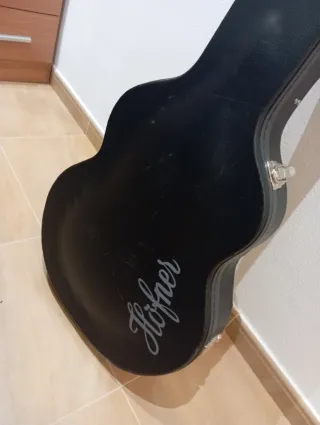 Estuche Bajo Höfner Verythin