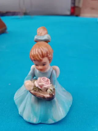 Bambola Ceramica Capodimonte Bambina Cesto Fiori