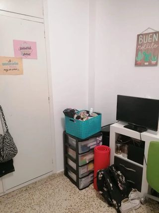 Alquilo habitación en piso de estudiantes