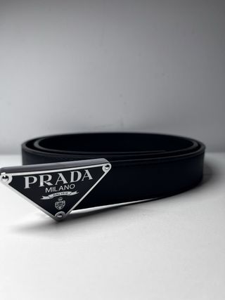 Cinturón Prada Negro y Plateado