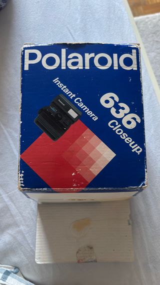 Polaroid 636 Instant Camera