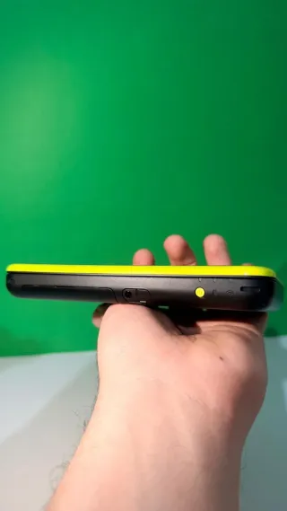 New Nintendo 2DS XL Verde Caja edición Mario kart