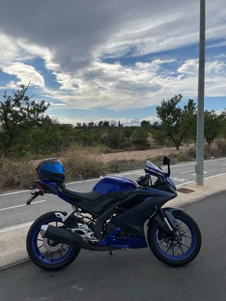 Yamaha YZF-R 125 2022 Negra/Azul