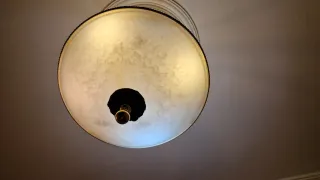 Lámpara de techo en cristal y metal de luz cálida