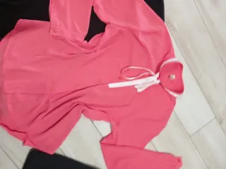 Camicia  e regalo 2 maglioni neri