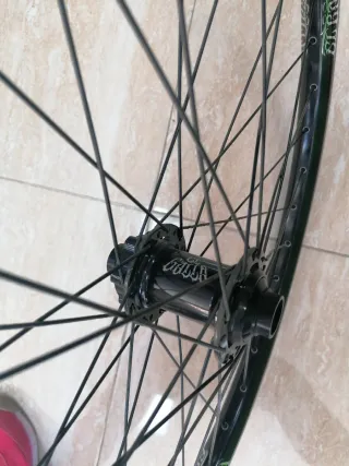 Llanta El Gallo 26"delantera para descenso