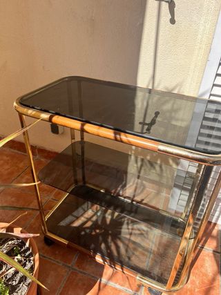 Mesa auxiliar vintage vidrio y metal dorado