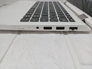 Portatil TABLET-Portatil- Lenovo  (1811)