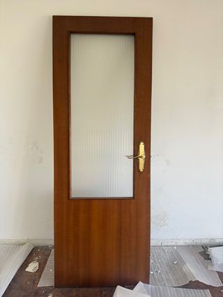 Puerta madera con cristal 72x199,5