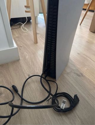 PlayStation 5 de 825GB y juego UFC 5