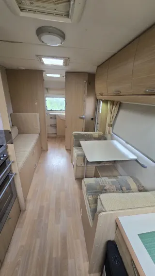 Caravana Abbey Freestyle muy amplia