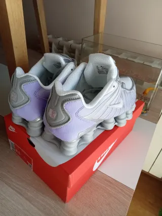 Zapatillas Nike Shox Mujer Morado Blanco