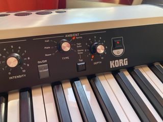 Teclado Korg SV2 Blanco 88 Teclas Vintage