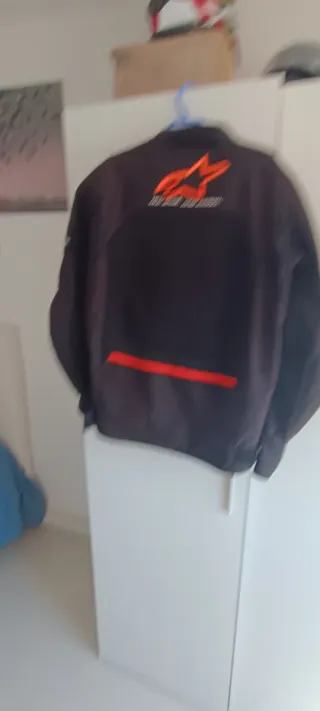 Chaqueta Alpinestars Negra y Roja