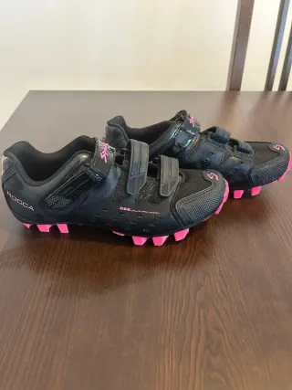 Zapatillas Spiuk Rocca T.39 Negras/Rosa