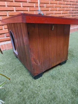 Casita para perro/gato exterior madera