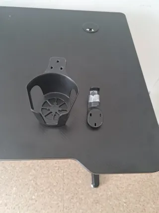 Mesa Gaming Negra. Marca Huracan