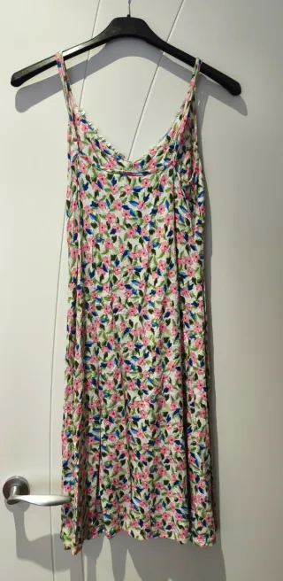 Vestido estampado floral tirantes ajustables