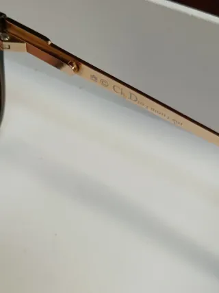 Occhiali da sole vintage marroni e oro