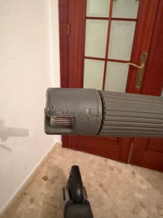 Patinete eléctrico negro