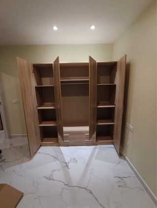 Armario modular madera claro