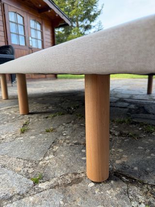 Base tapizada beige y blanca 150x190x30