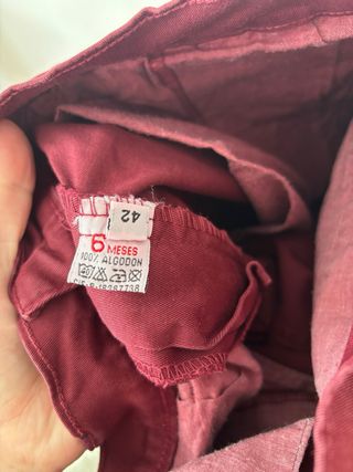 Vaqueros burdeos hombre