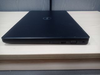Portátil Dell Latitude 5590 15,6