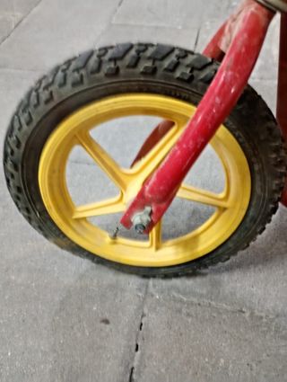 Patinete 4x4 Rojo y Amarillo