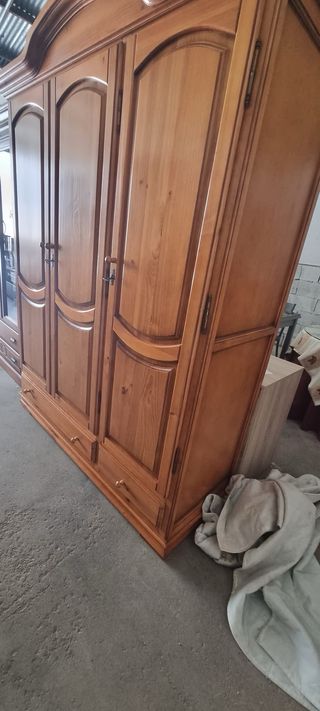 Armario de madera 1.70 ancho x 2.12 alto