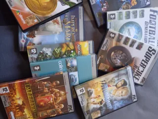 Lotto di N. 12 Giochi per PC FX
