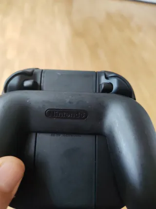 Nintendo Joy-Con Charging Grip