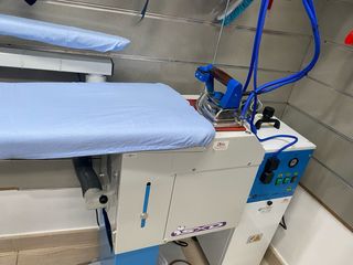 Plancha industrial con vaporizador