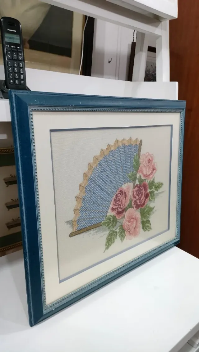 Cuadro Punto Cruz Abanico y Rosas