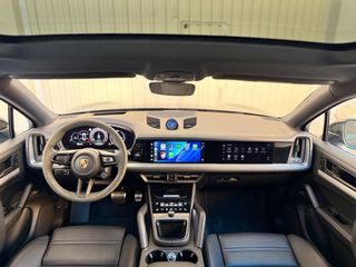 Porsche Cayenne 2024 519cv