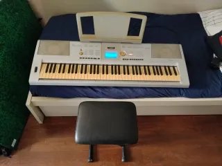 Teclado Yamaha Electrónico