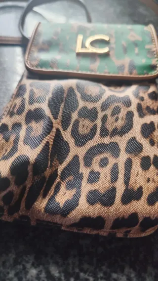 Bolso leopardo con logo Lola Casademunt